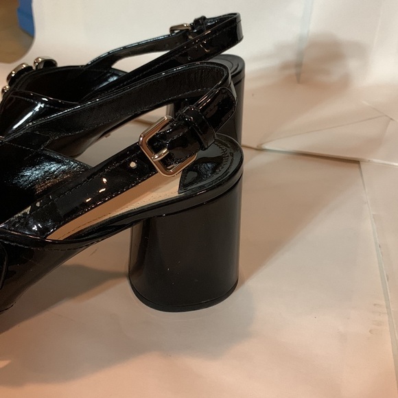Authentic Prada black with flower sandals - Picture 4 of 7